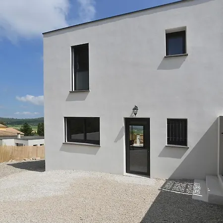Neuve Proche Nimes Dom wakacyjny *